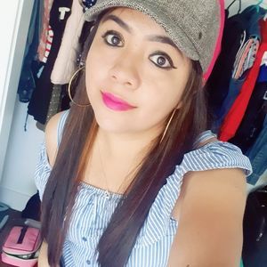 Meet your Posher, Perla